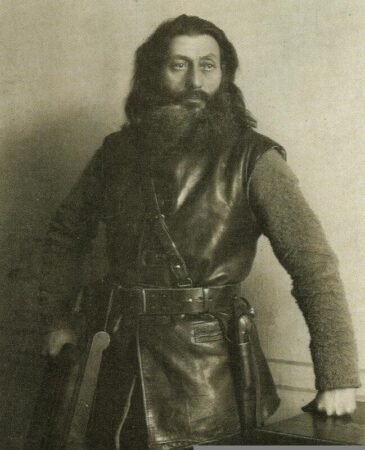Photographie de Nestor Kalandarichvili : militant révolutionnaire et l’un des meneurs de l’activité partisane à l’est de la Sibérie pendant la guerre civile russe.